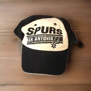 San Antonio Spurs Trucker Snapback Hat Black & Ivory Mesh Cap Basketball NBA